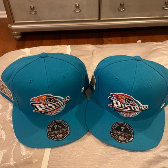 Brand new Detroit Pistons NBA fitted Hat - Picture 2 of 5